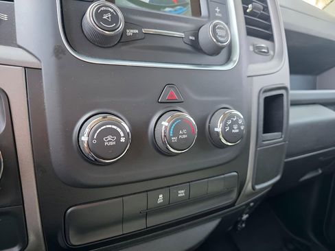 Used 2018 RAM 1500 Express w/ Express Value Package image 20