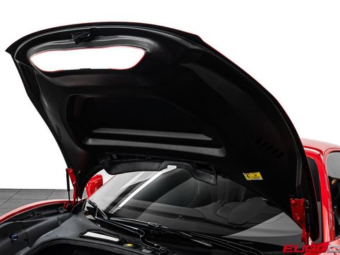 Used 2019 Ferrari 488 Pista Coupe RWD image 10