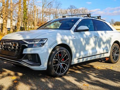Used 2022 Audi Q8 Premium Plus image 3