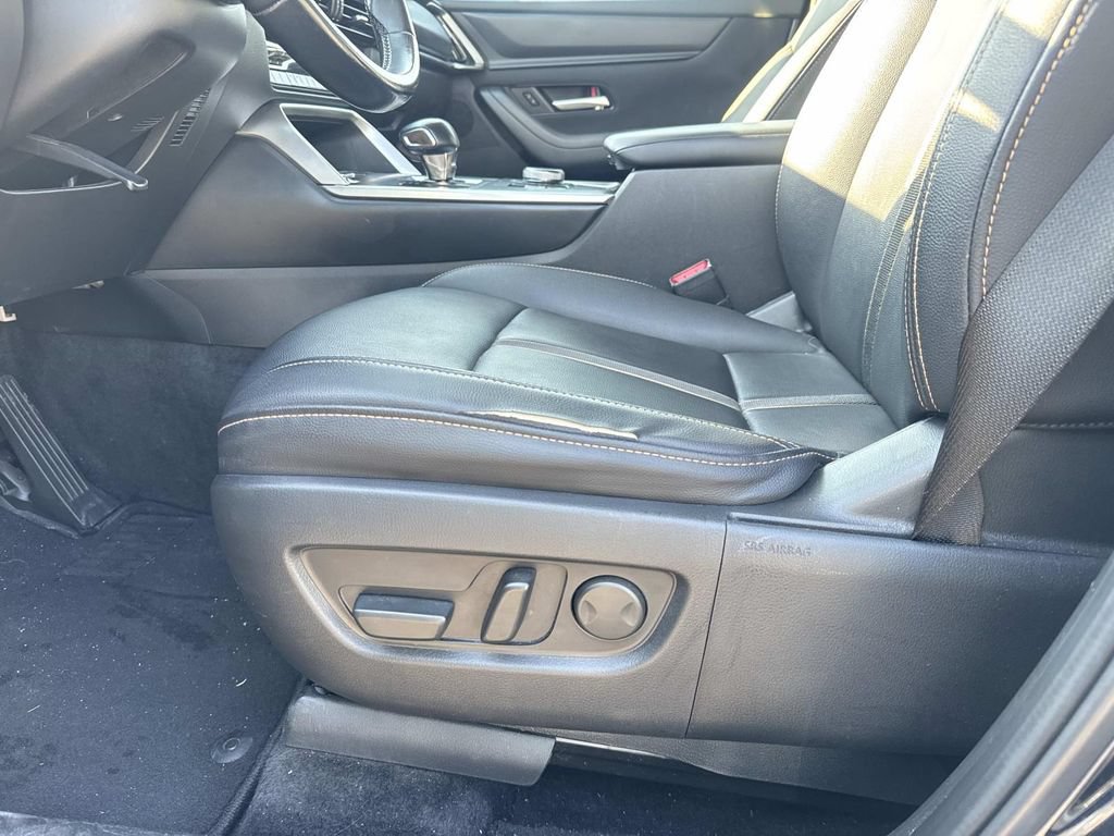 Used 2025 MAZDA CX-90 3.3 Turbo w/ Select Package AWD/4WD image 17