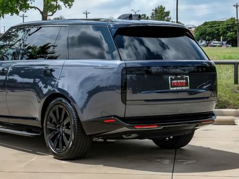 New 2026 Land Rover Range Rover Long Wheelbase SE AWD/4WD image 10