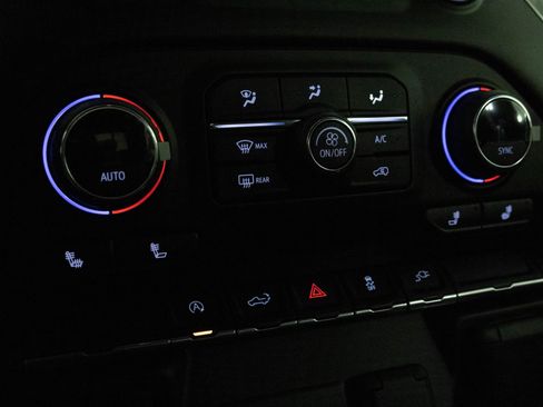 Used 2021 Chevrolet Silverado 1500 RST w/ Redline Edition image 26