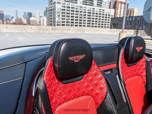 Used 2020 Bentley Continental GT V8 image 61