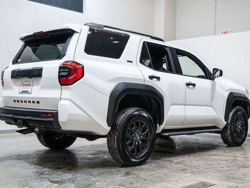 Used 2025 Toyota 4Runner SR5 image 7