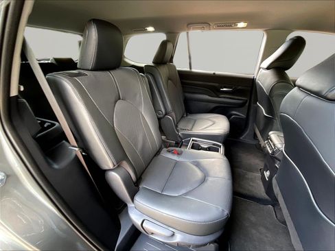 Used 2026 Toyota Grand Highlander AWD image 25