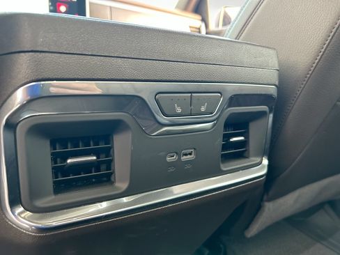 Used 2023 GMC Sierra 1500 Denali w/ Technology Package AWD/4WD image 27