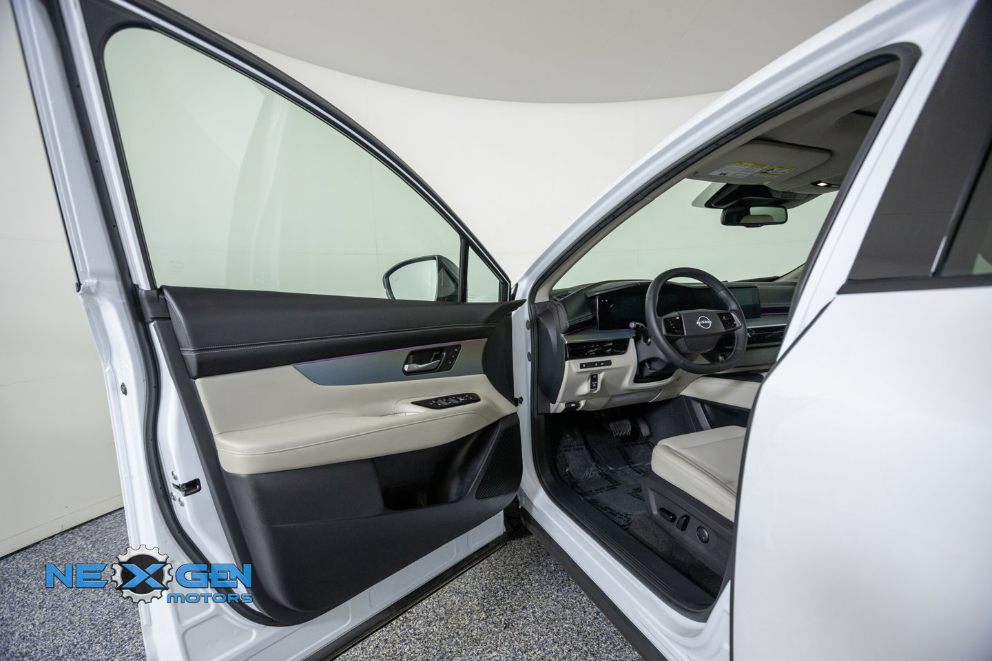 Used 2025 Nissan Murano SL AWD/4WD image 10