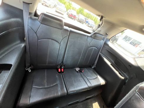 Used 2015 GMC Acadia SLT w/ Open Road Package AWD/4WD image 28
