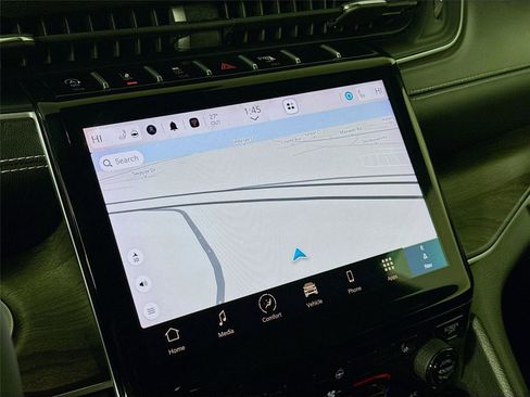 Used 2024 Jeep Grand Cherokee Limited image 13