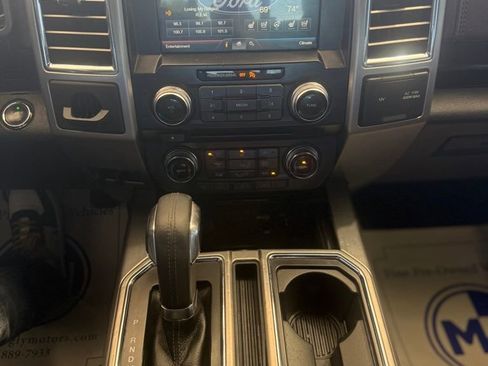 Used 2015 Ford F150 Platinum w/ Equipment Group 701A Luxury image 28