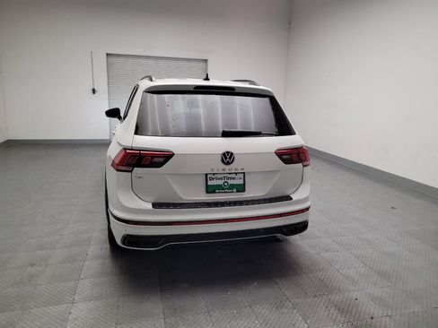 Used 2024 Volkswagen Tiguan SE R-Line FWD image 6