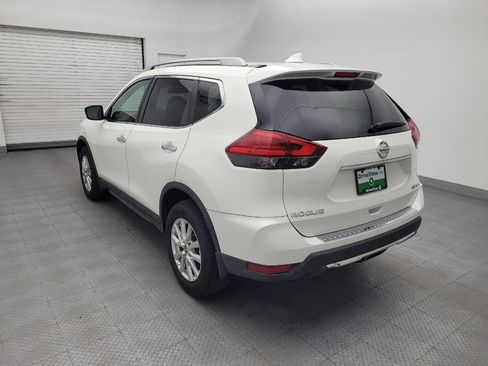 Used 2017 Nissan Rogue SV AWD/4WD image 5
