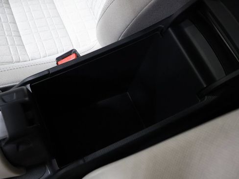 New 2027 Honda HR-V LX image 29
