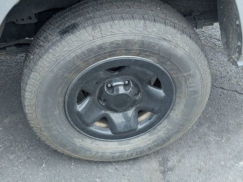 Used 2019 Toyota Tacoma SR w/ SR Convenience Package image 20