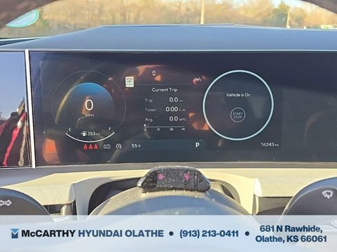Used 2025 Hyundai Tucson Limited AWD/4WD image 8
