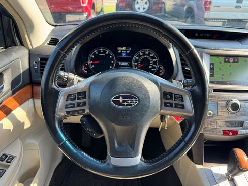 Used 2014 Subaru Outback 2.5i Limited AWD/4WD image 19
