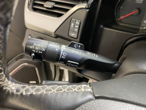 Used 2019 Chevrolet Suburban Premier image 25