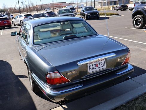 Used 2001 Jaguar XJ image 14
