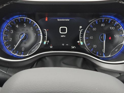 New 2026 Chrysler Pacifica Select image 16