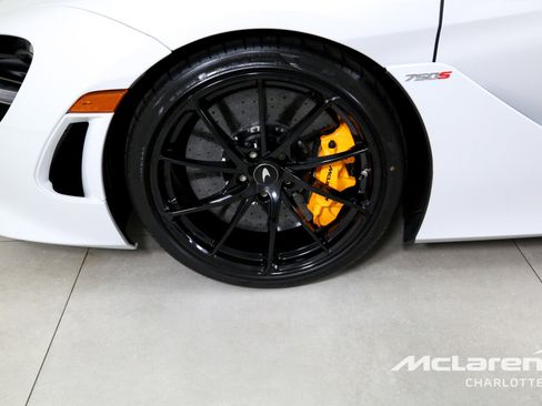 New 2027 McLaren 750S Spider RWD image 30