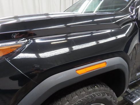 Used 2023 GMC Canyon Denali image 46