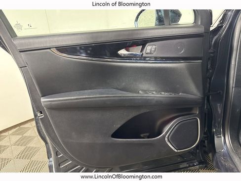 Used 2022 Lincoln Nautilus Reserve image 53