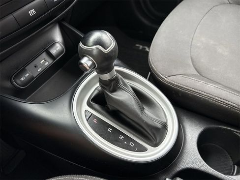 Used 2016 Kia Soul image 15