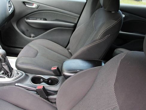 Used 2014 Dodge Dart SXT FWD image 18