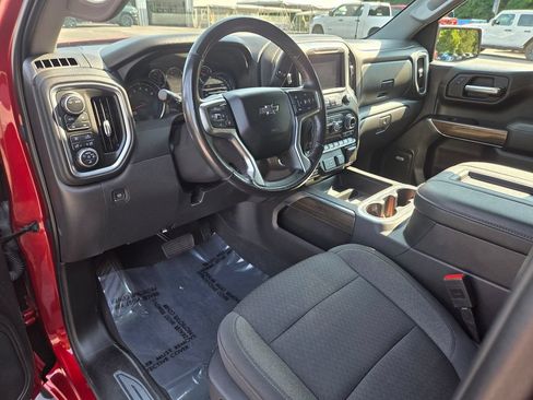 Used 2022 Chevrolet Silverado 1500 LT Trail Boss w/ Convenience Package II AWD/4WD image 9