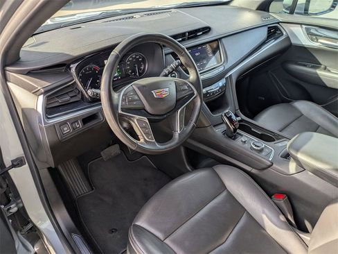 Used 2024 Cadillac XT5 Premium Luxury image 17
