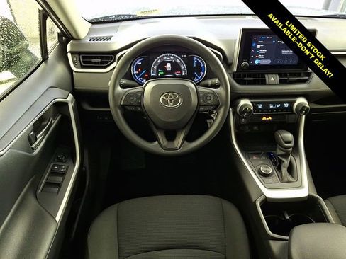 Certified 2025 Toyota RAV4 LE AWD/4WD image 13