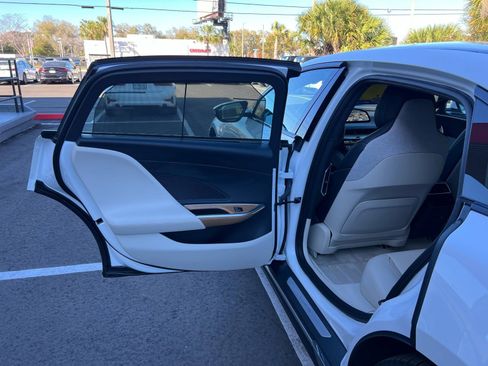 Used 2024 Lucid Air Touring image 44