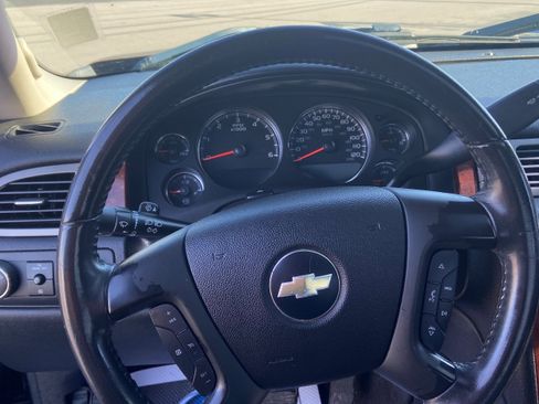 Used 2010 Chevrolet Silverado 1500 LTZ w/ Convenience Package image 11