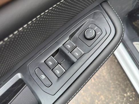 New 2026 Volkswagen Atlas SE FWD image 12