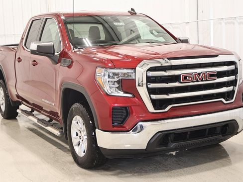 Used 2020 GMC Sierra 1500 SLE w/ SLE Value Package image 4