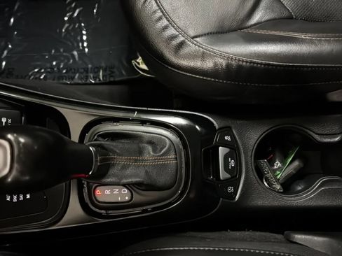 Used 2017 Jeep Compass Limited AWD/4WD image 12