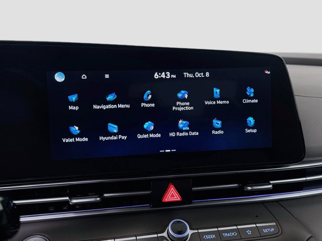 Used 2025 Hyundai Elantra SEL FWD image 15