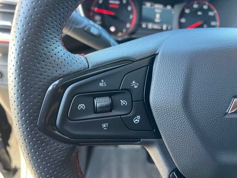 Used 2023 Chevrolet TrailBlazer RS w/ Sun and Liftgate Package AWD/4WD image 17
