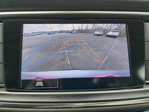 Used 2022 Buick Enclave Essence w/ Sport Touring Edition image 14