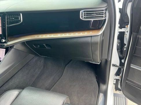 Certified 2022 Jeep Grand Wagoneer Series I AWD/4WD image 10