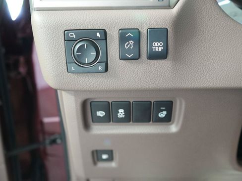 Used 2019 Lexus GX 460 Luxury w/ Preferred Accessory Package AWD/4WD image 22