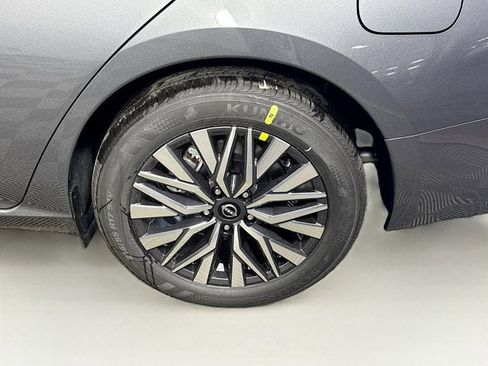 New 2026 Nissan Altima 2.5 SV FWD image 24