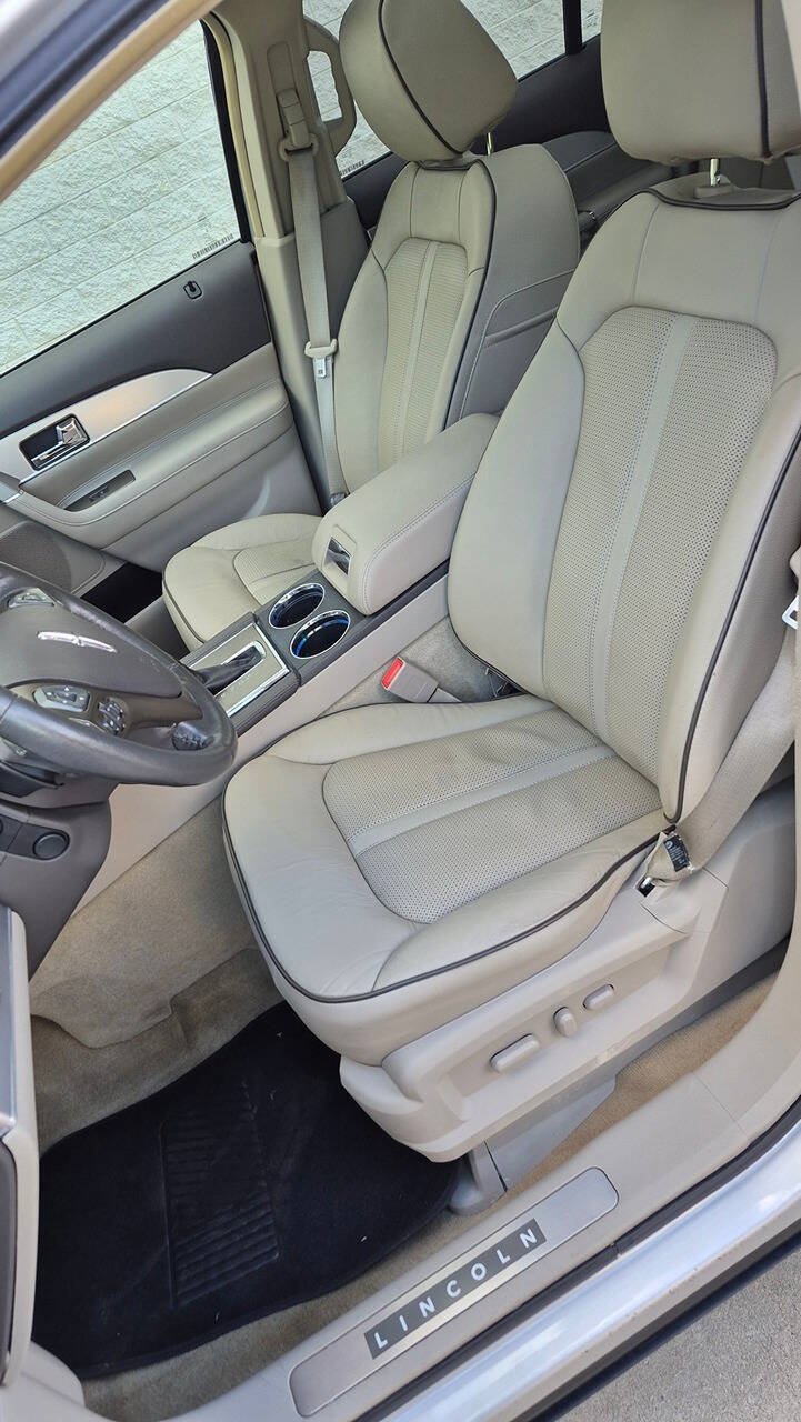 Used 2015 Lincoln MKX AWD w/ Equipment Group 102A image 22