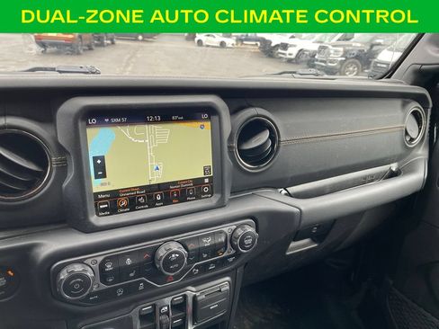 Used 2021 Jeep Gladiator Overland AWD/4WD image 18