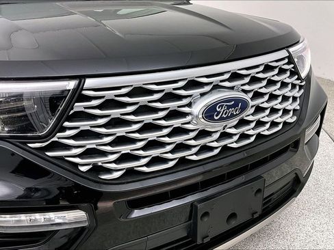 Used 2022 Ford Explorer Platinum w/ Equipment Group 601A image 38