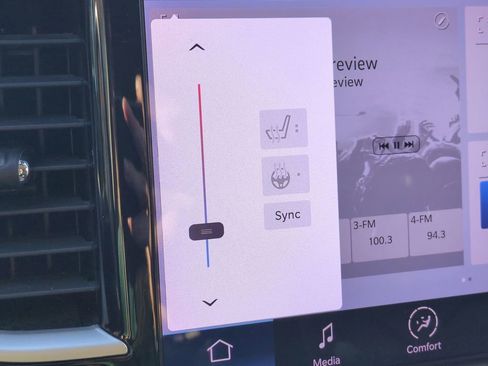 Used 2023 Chrysler Pacifica Touring-L image 22