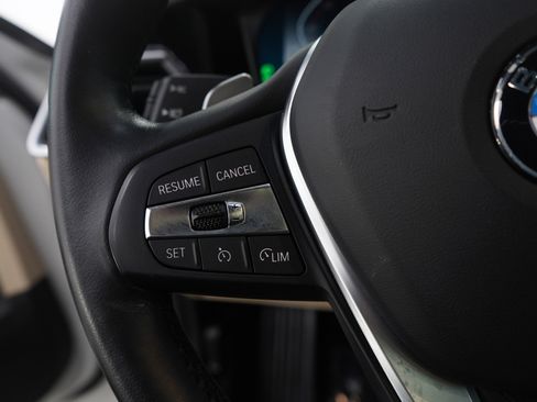 Used 2021 BMW 330i xDrive Sedan image 25