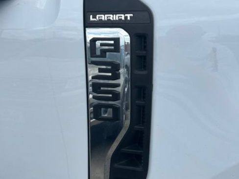Used 2024 Ford F350 Lariat w/ Lariat Ultimate Package AWD/4WD image 16