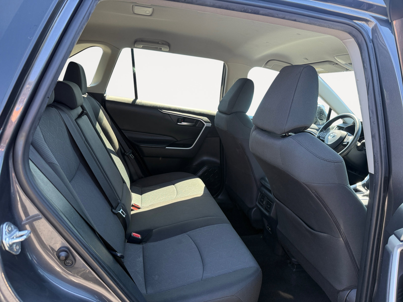Used 2024 Toyota RAV4 XLE FWD image 18