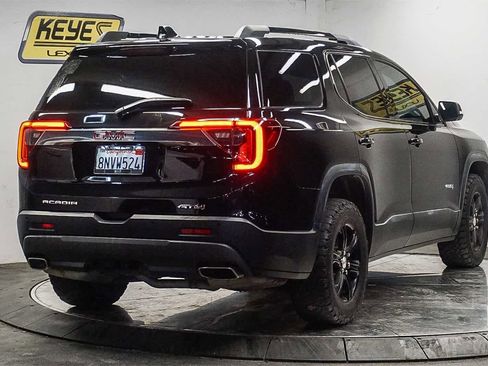 Used 2020 GMC Acadia AT4 image 4
